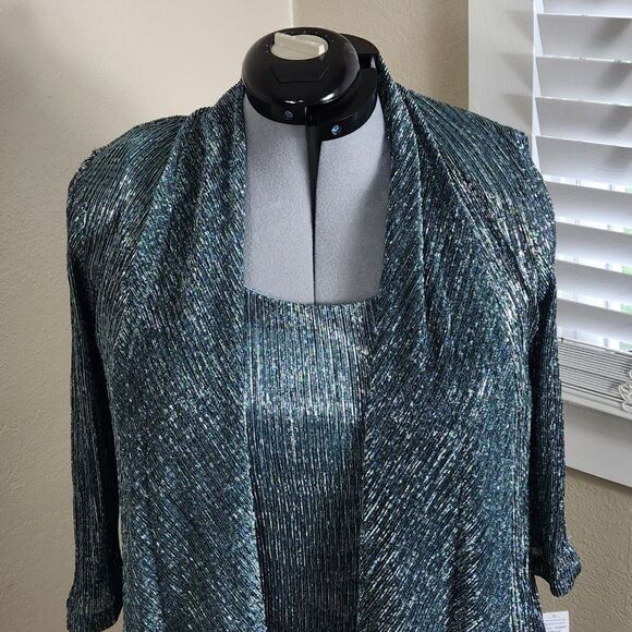 R&M Richards 2 Piece Set Jacket and Dress Metallic Blue Size 4P NWT - Picture 3 of 16